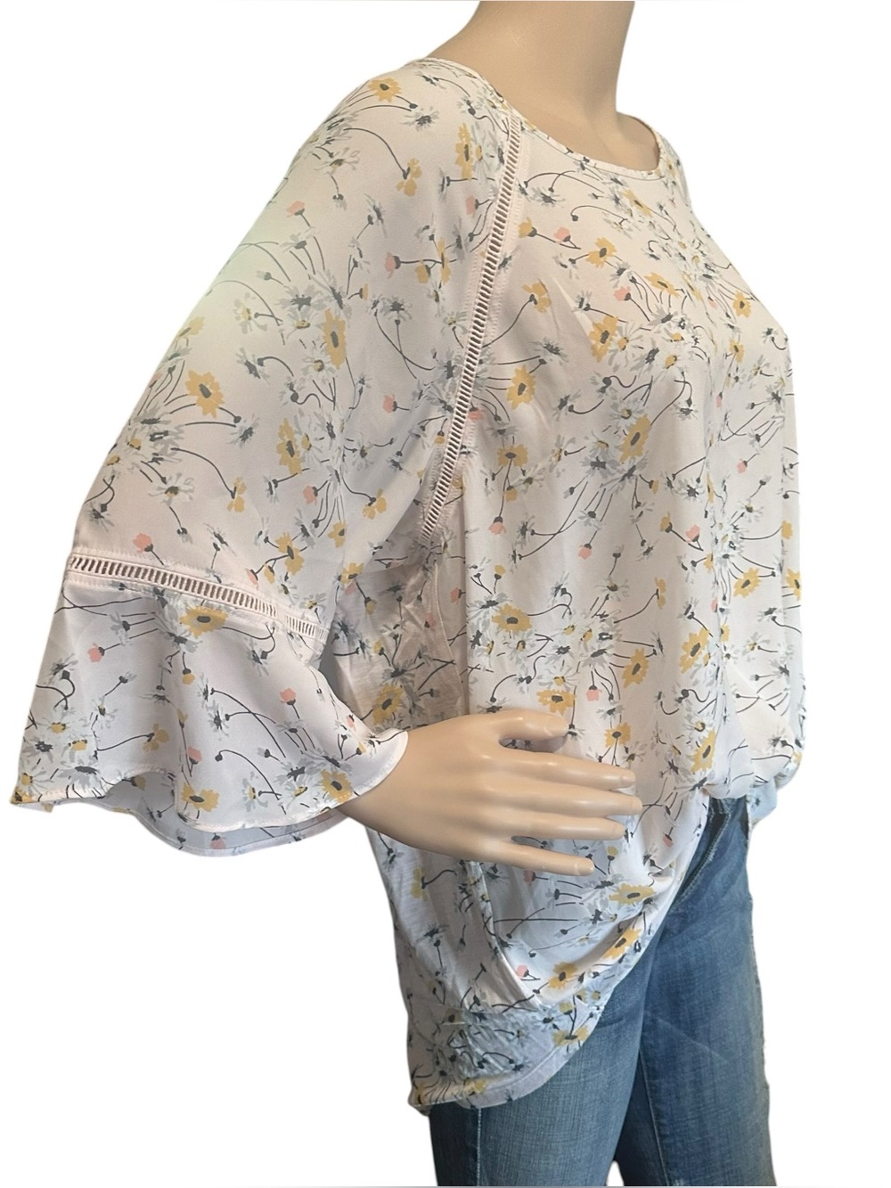 LOFT Flutter Sleeve Floral Plus Size Blouse Sz 16 - Picture 5 of 8